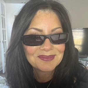 Gucci retro black sunglasses